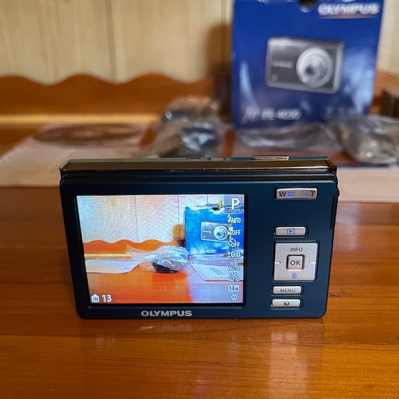 Olympus light blue FE-4030 complete with original box, all accessories - Picture 9 of 10